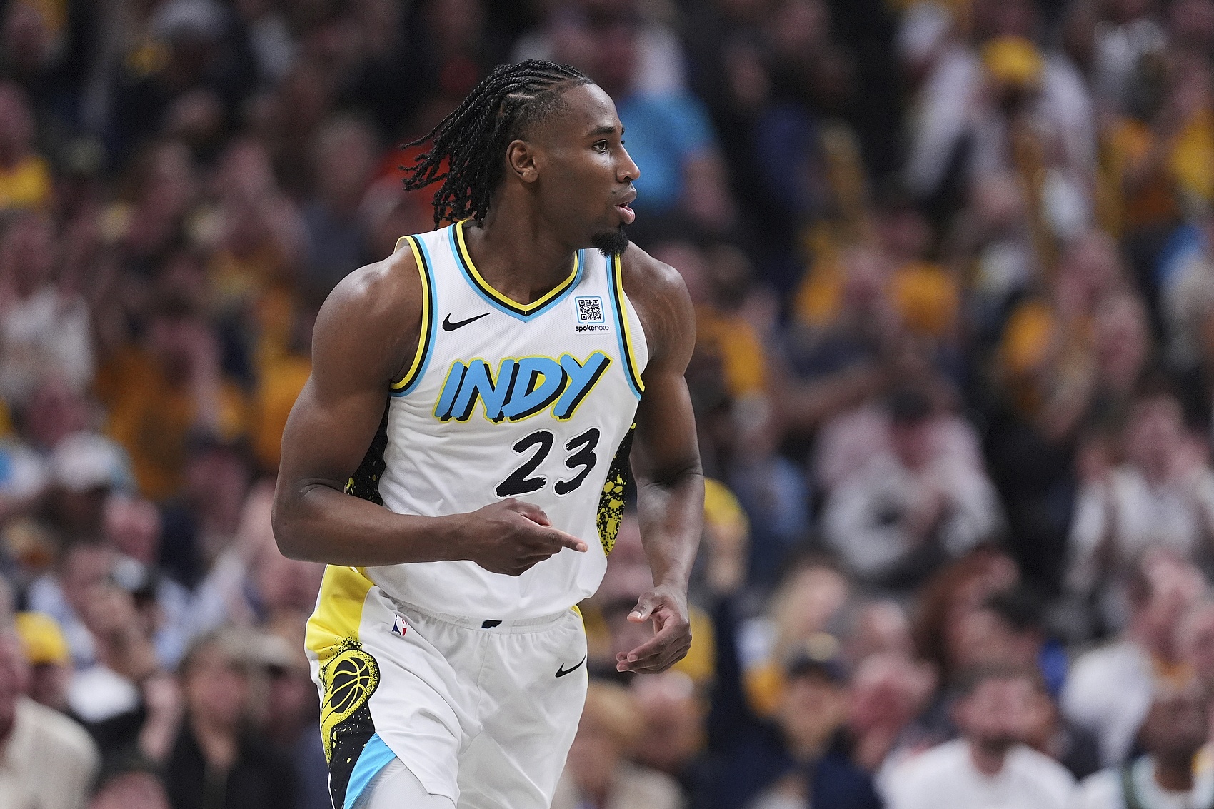 你是主攻？内史密斯次节10分助领先 半场9中6&三分5中3砍15分6板