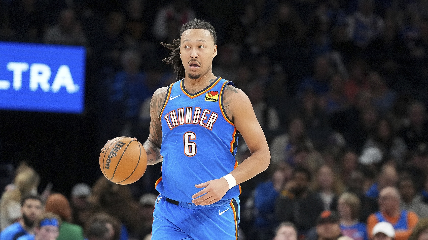 又是奇兵？杰林威首节仅5分钟 3中2&三分2中1拿到5分2板1助1断