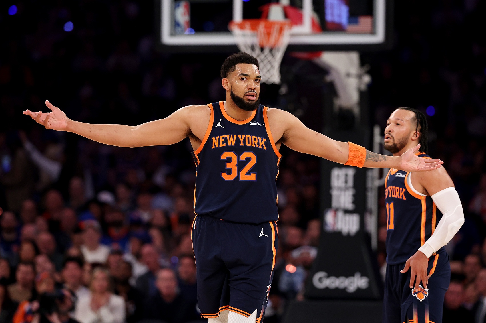 尼克斯上半场轰下69分 追平队史季后赛上半场得分纪录