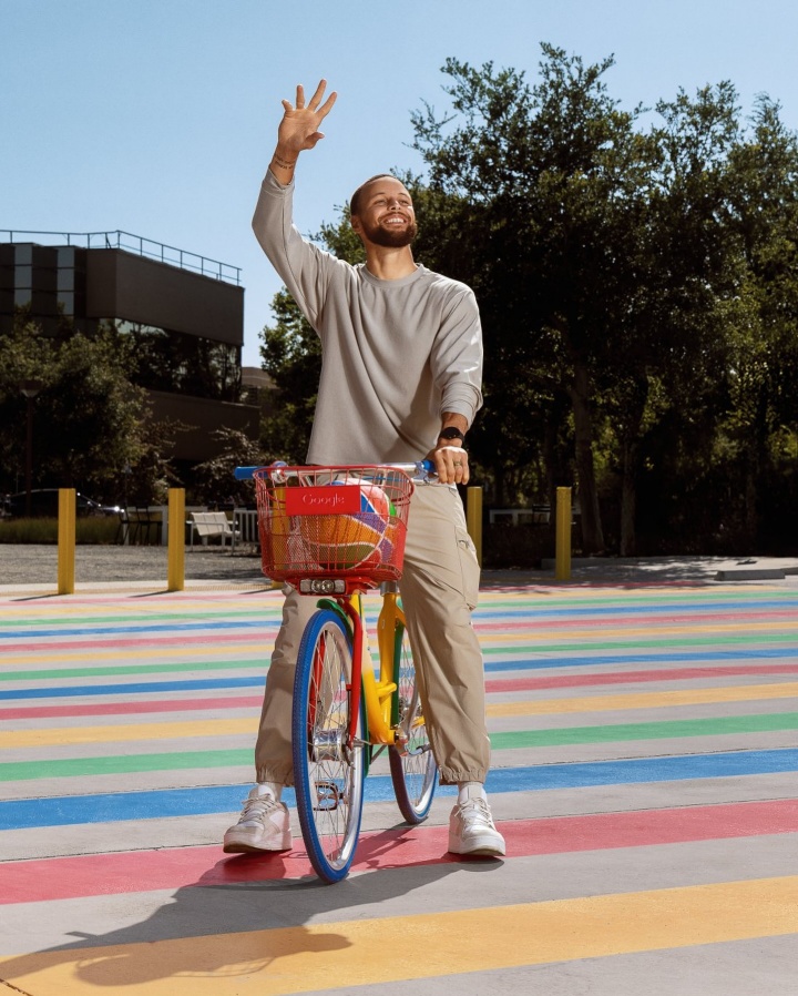 换手机了！库里与谷歌达成合作协议 将使用全线Pixel设备