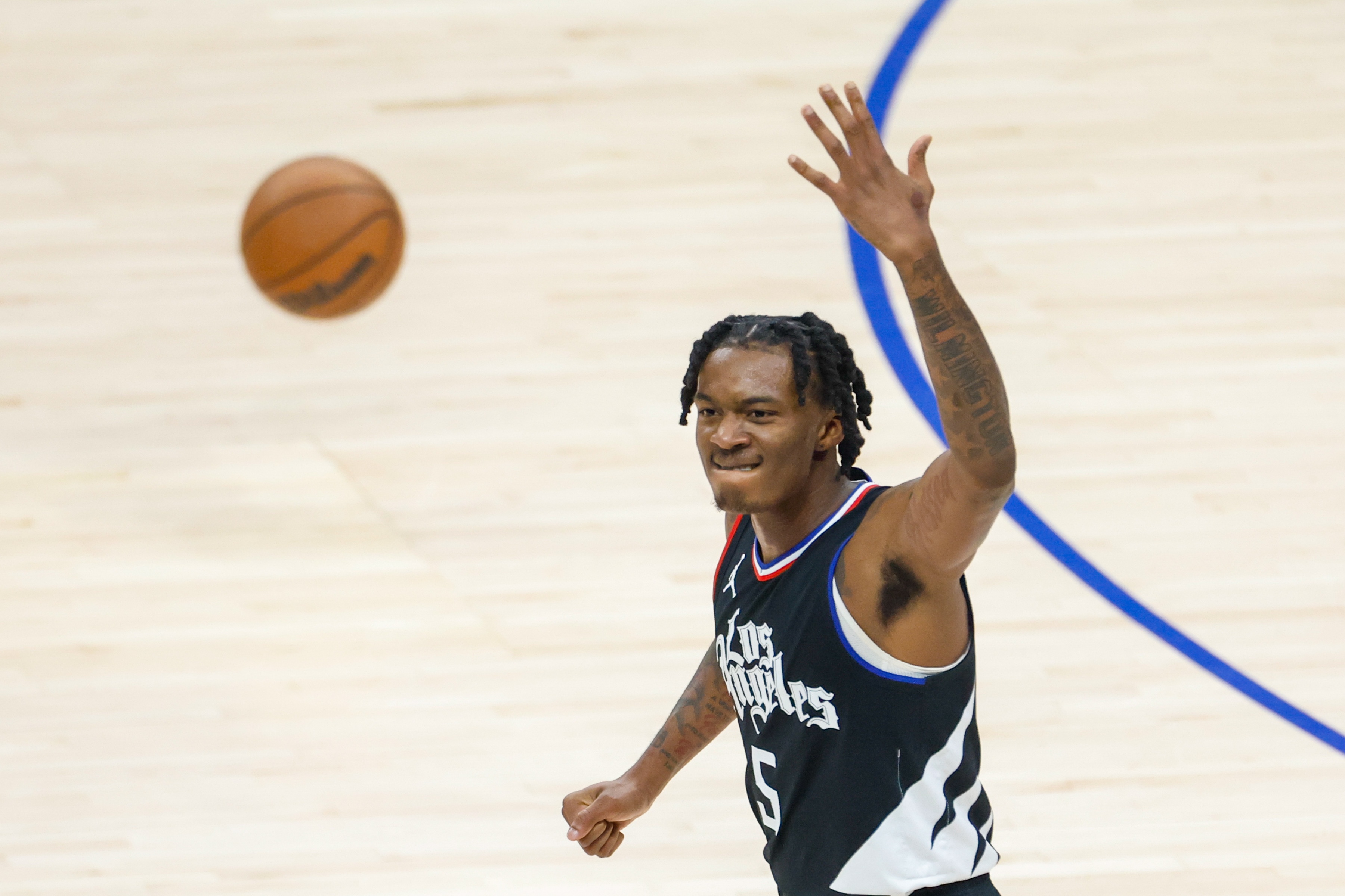 名记：有消息称森林狼正在尝试续约海兰德