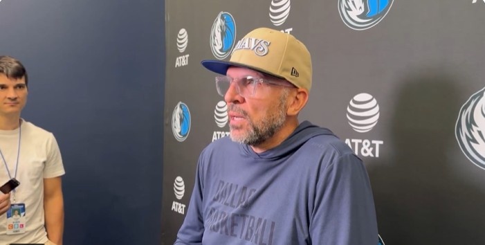 基德：球队进攻流畅性很棒我感到满意 对手都被我们跑累了